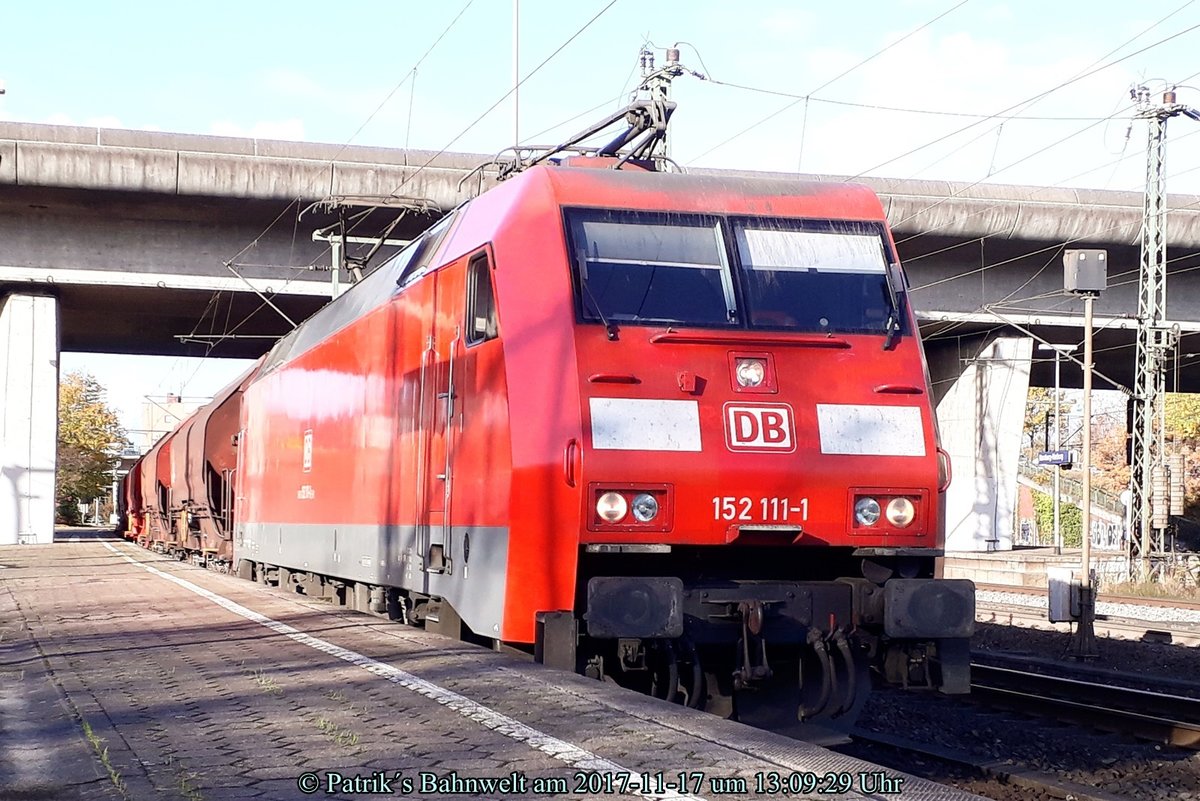 DB 152 111 mit Kalizug am 17.11.2017 in Hamburg-Harburg