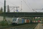 e-loks/589853/railpoolmetrans-187-301-mit-containerzug-in Railpool/Metrans 187 301 mit Containerzug in Hamburg-Harburg am 08.11.2017
© Patrik´s Bahnwelt