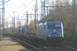 Metrans 386 006 mit Containerzug am 17.11.2017 in Hamburg-Harburg
